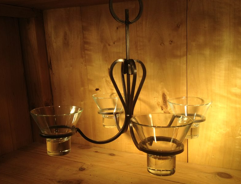 Chandelier w/ 4 'Leif' glass cups